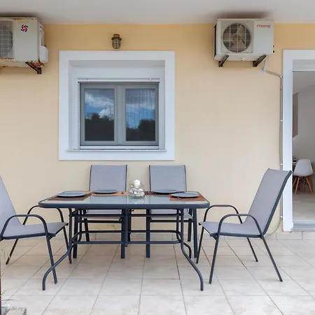 Lagadi 1 Apartmán